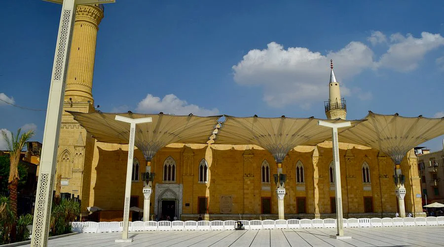 Hz. İmam Üseyin’in Kesikbaşı Türbesi Kahire Mısır